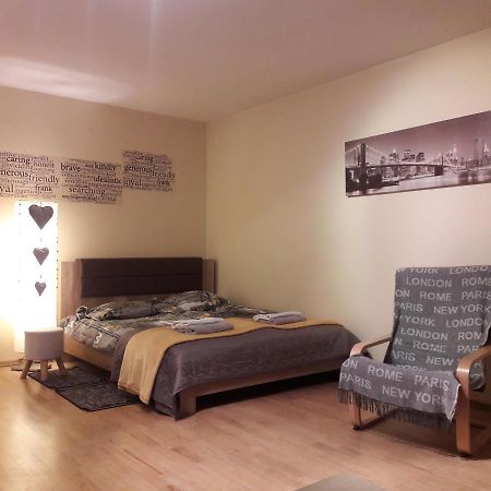 Nyc Apartment Cracovie Extérieur photo